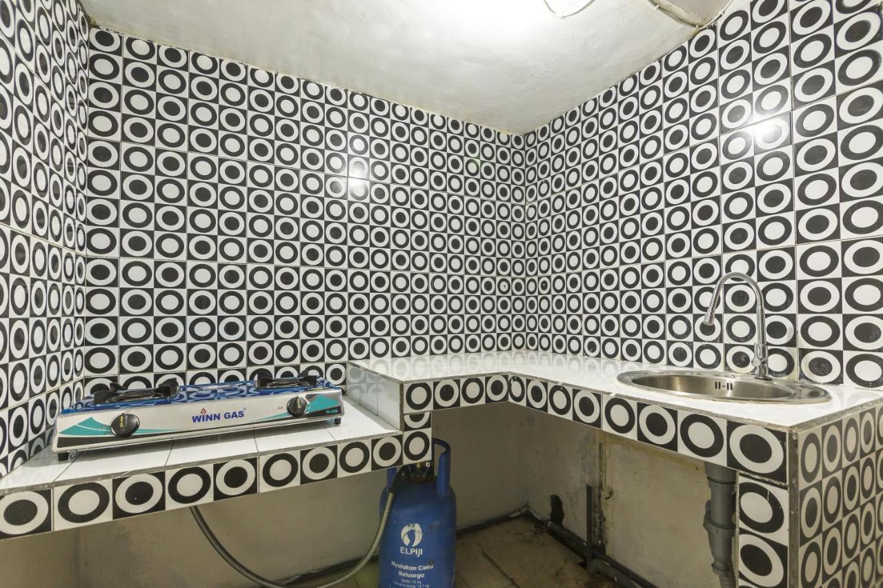 Hotel Koolkost Syariah Near Rsjd Amino Semarang Alastuwo Exterior foto
